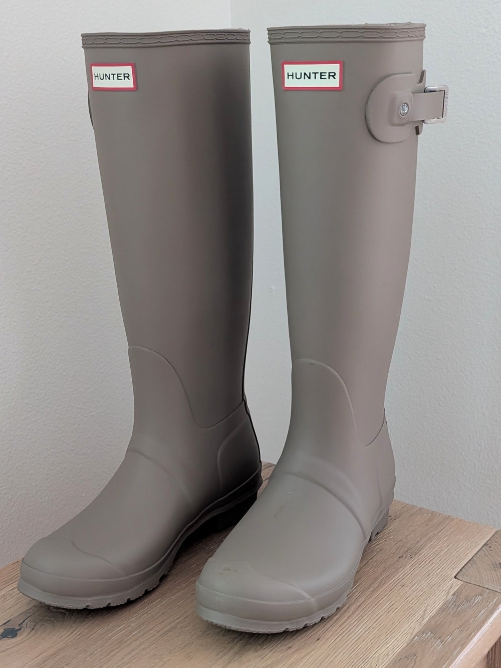 NWT Hunter Original Matte Knee-High Waterproof Rain Boots in Natural Taupe - 9 - Picture 4 of 16